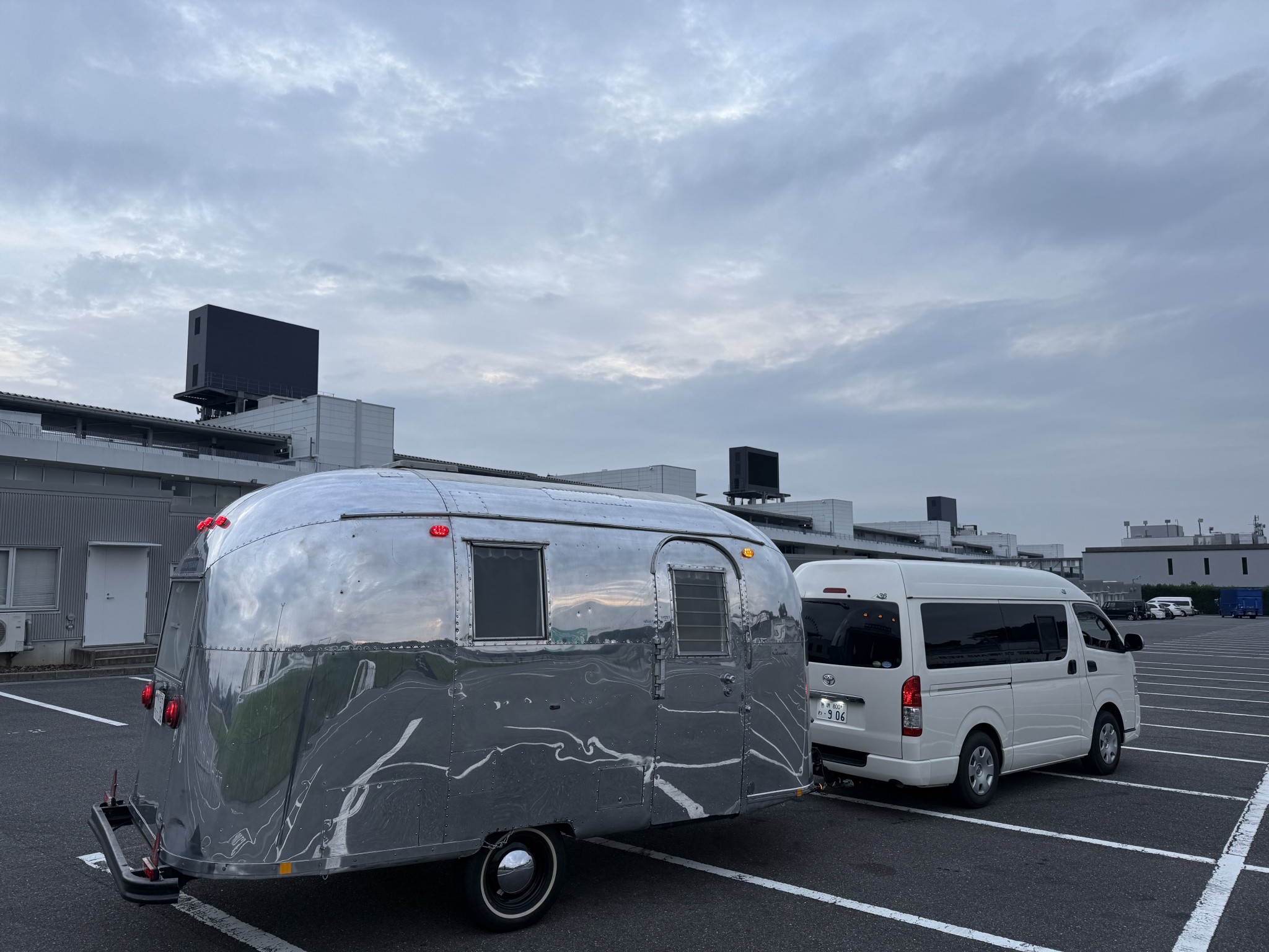 6630E223-C940-4F93-9E49-1583788F5B21