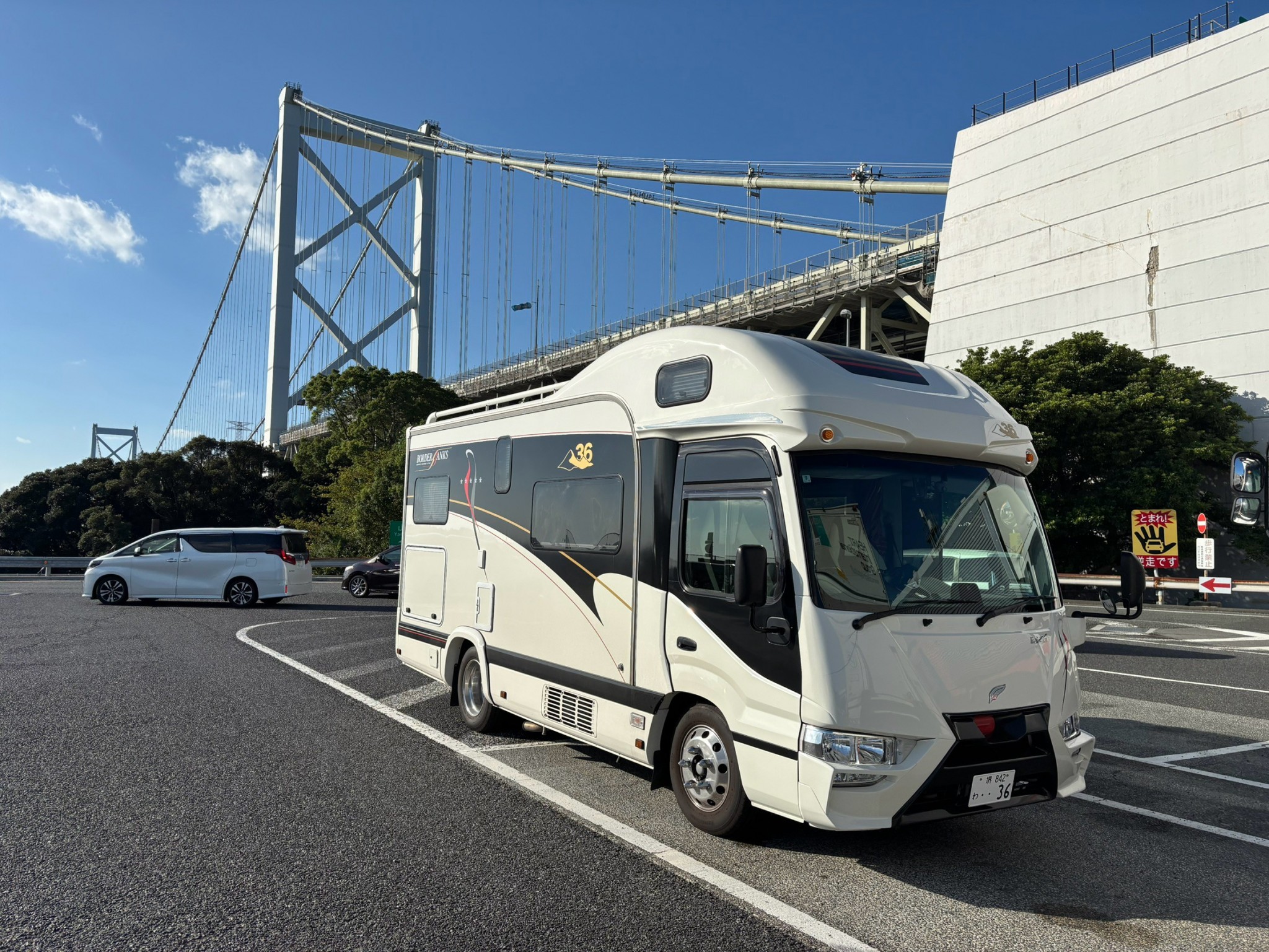 ナッツRV最高峰モデル ボーダーバンクス 外装